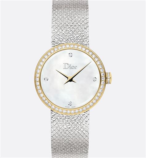 La D de Dior Satine Ø25 mm, quartz movement